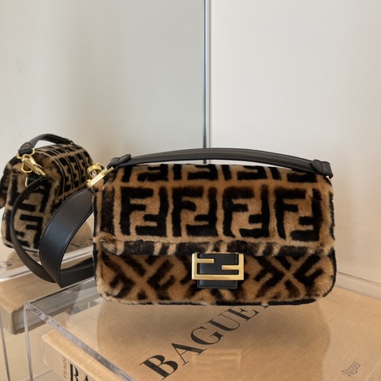 Fendi Wool Baguette Bag S&M Size