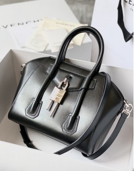 GIVENCHY Antigona New Black Bag