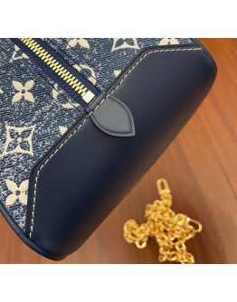 LV M59611 SQUARE BAG