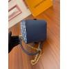 LV M59611 SQUARE BAG