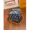 LV M59611 SQUARE BAG