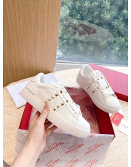 v alentino sneakers