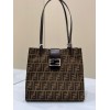 Fendi Tote 001