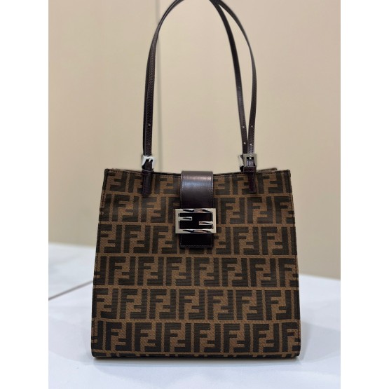 Fendi Tote 001