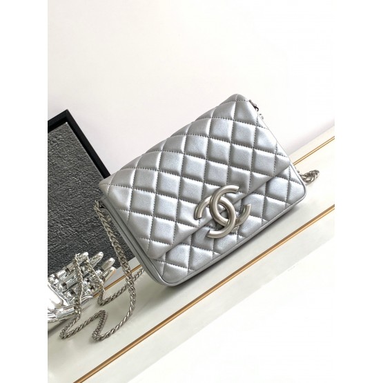 C-C 23P Silver large logo Bag
