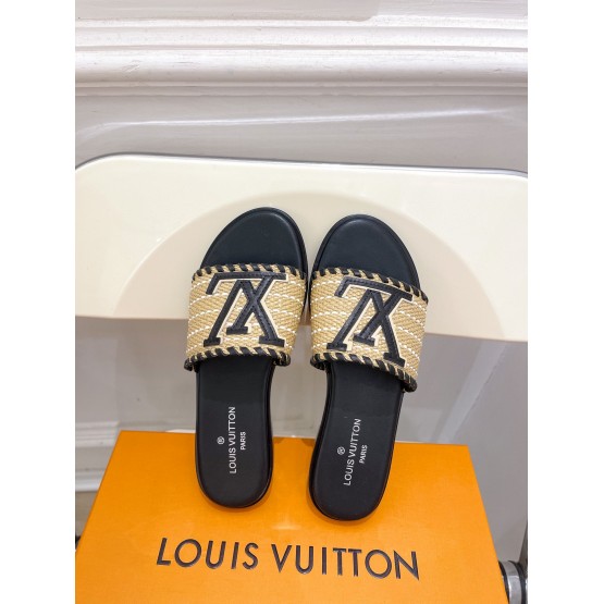 LV Slippers 001
