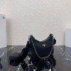 Re-Edition 2005 nylon shoulder bag