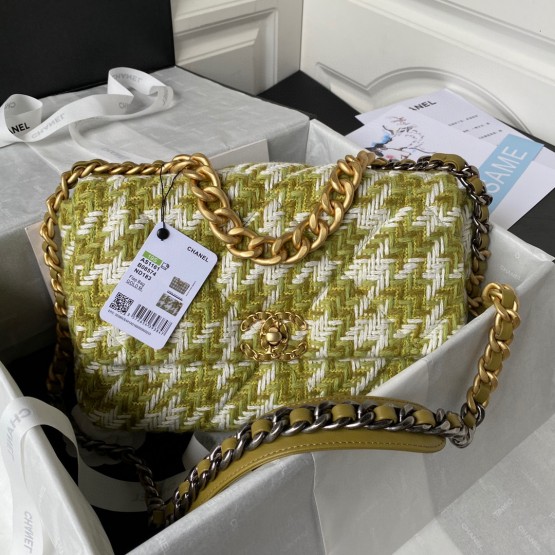 Flap 19 Green Bag 26cm