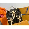 lv Excursion backpack M46932