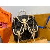 lv Excursion backpack M46932