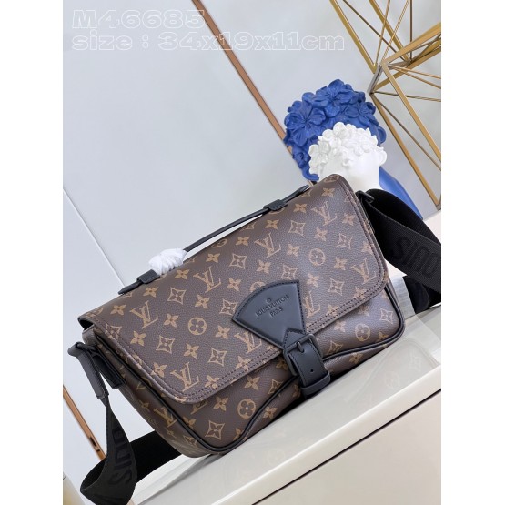 LV Montsouris messenger bag