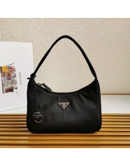 Prada Re-edition 2000 Hobo Bag black