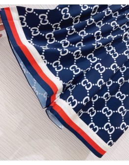 Gucci Women's Silk Pajamas Set Blue