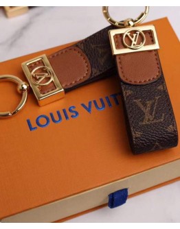 Louis Vuitton Dauphine Dragonne Key Holder M69000 Brown