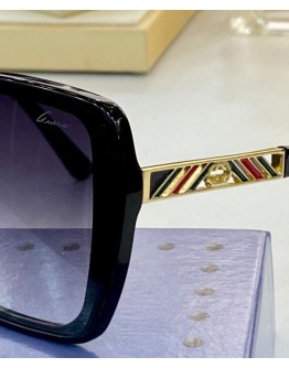 Gucci Rectangular Frame Sunglasses