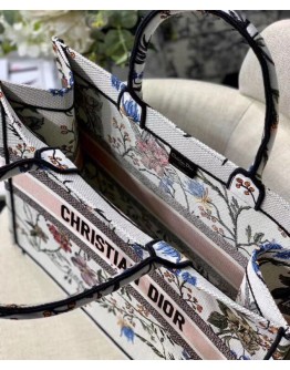 Dior The Book Tote Bag White