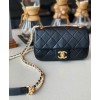 C-C Women's Flap Bag Black