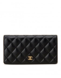 C-C Quilted Bi-fold Wallet in Lambskin Black