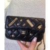 C-C Classic Flap Phone Holder With Chain AP2096S Black