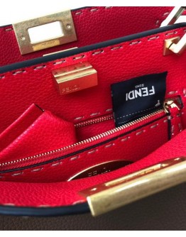 Fendi Peekaboo Iconic Essentially 8BN302