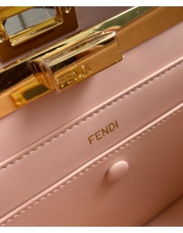 Fendi Peekaboo Iseeu East-West 8BN323