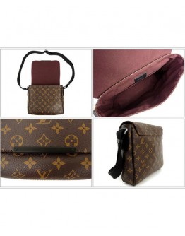 Louis Vuitton Monogram District M40935 Brown
