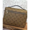 Louis Vuitton Pochette Metis M41465 Coffee