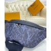 Louis Vuitton Discovery Bumbag M57276 Black