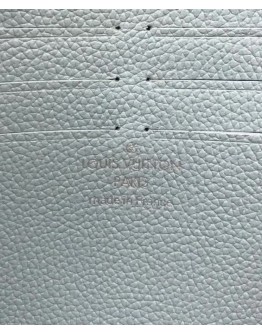 Louis Vuitton Lockme Clutch
