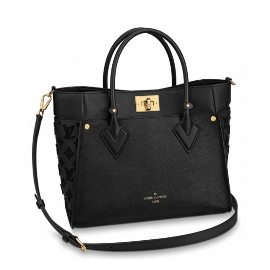 Louis Vuitton On My Side M53826