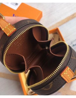 Louis Vuitton Round Case M68524 Brown