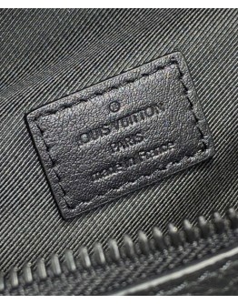 Louis Vuitton Discovery Bumbag M57289 Black