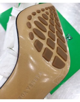 Bottega Veneta Women The Point