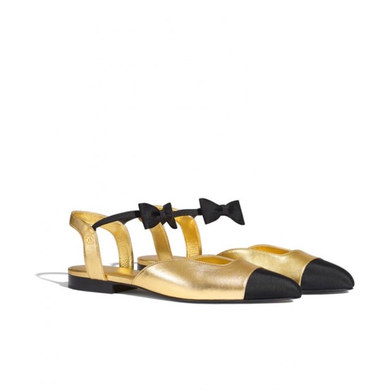 C-C Women Mary Janes Golden
