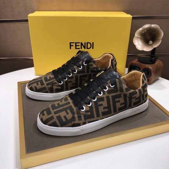 Fendi Shoes 002
