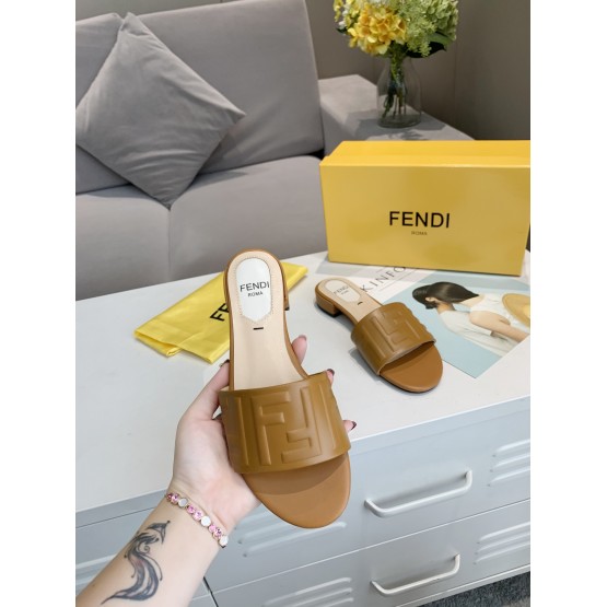 Fendi slippers 001