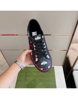 Gucci Sneakers 005
