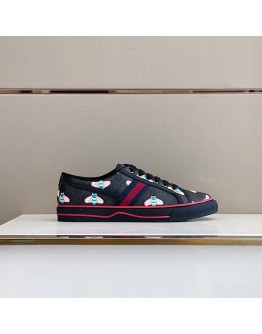 Gucci Sneakers 005